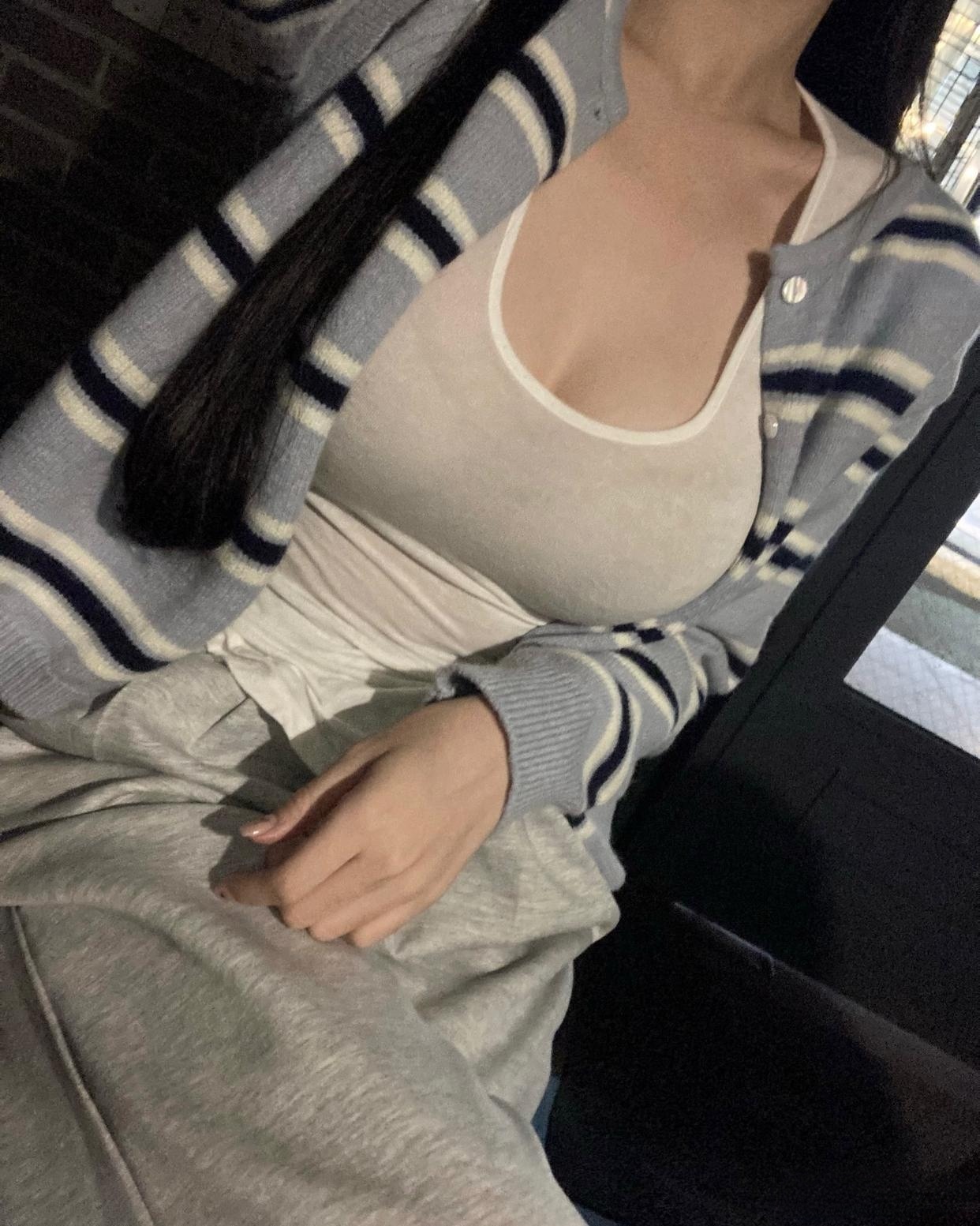醉美是少妇的翘臀和酥胸