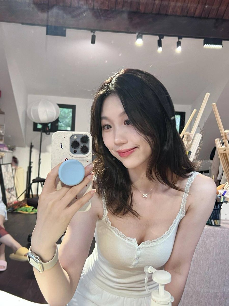 醉美是少妇的翘臀和酥胸
