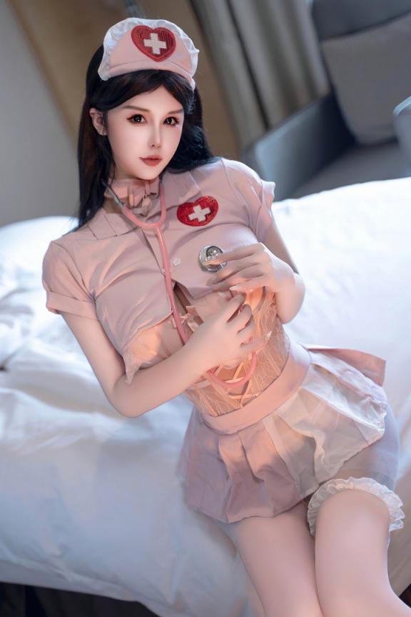 陈芊儿情趣内衣私房照
