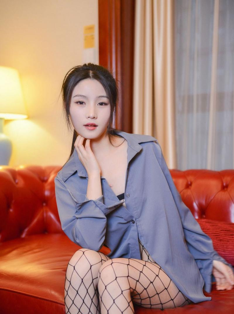 超诱人的网袜美少女