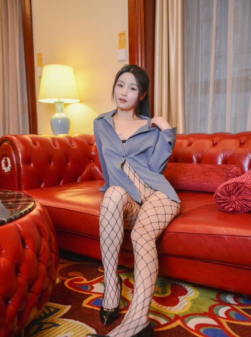超诱人的网袜美少女