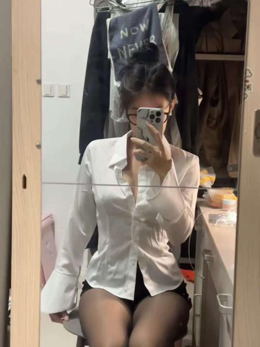 丝袜美腿的美丽