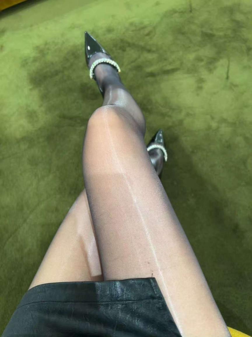 丝袜美腿的美丽