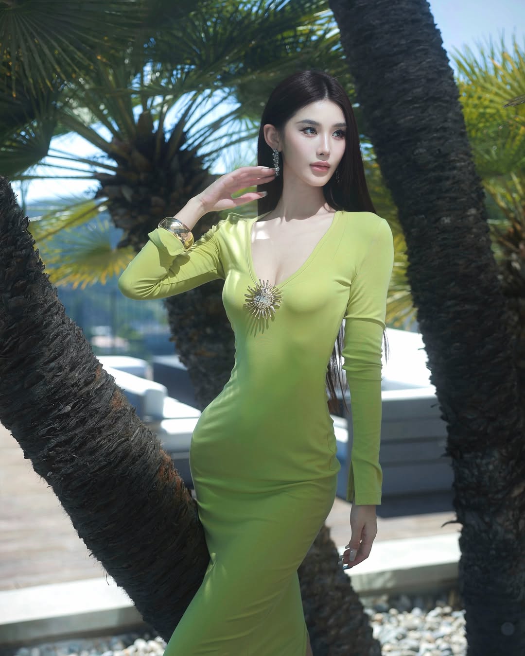 万千娇媚美少妇