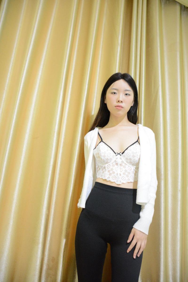 娇嫩小妹娘