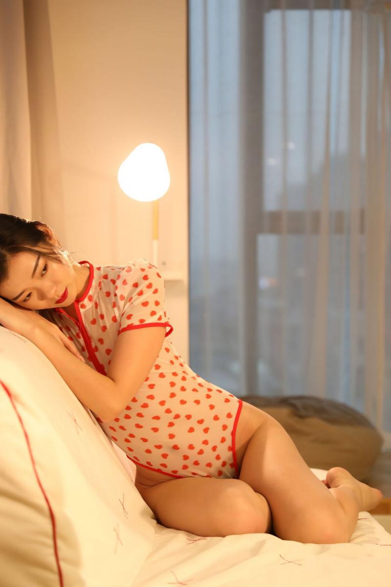 颜值不错的气质妹子