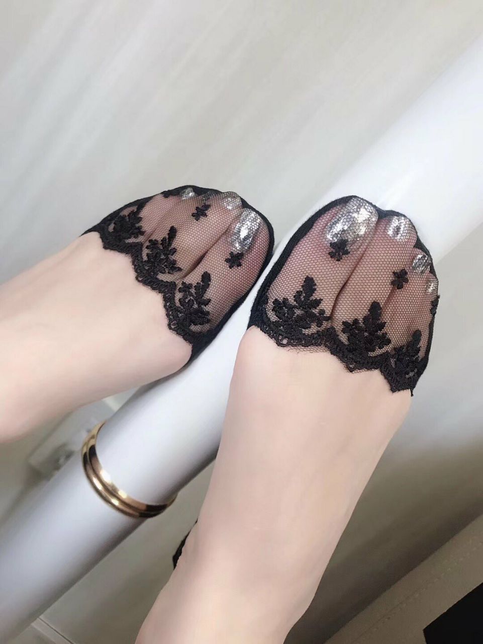 这样的美足 真想放在嘴里吸个不停