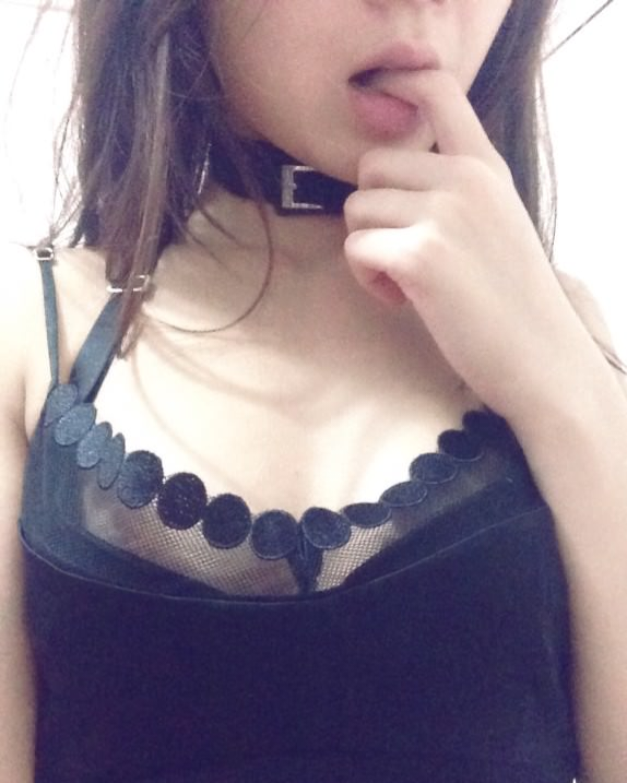 美丽少女与少妇独特诱惑