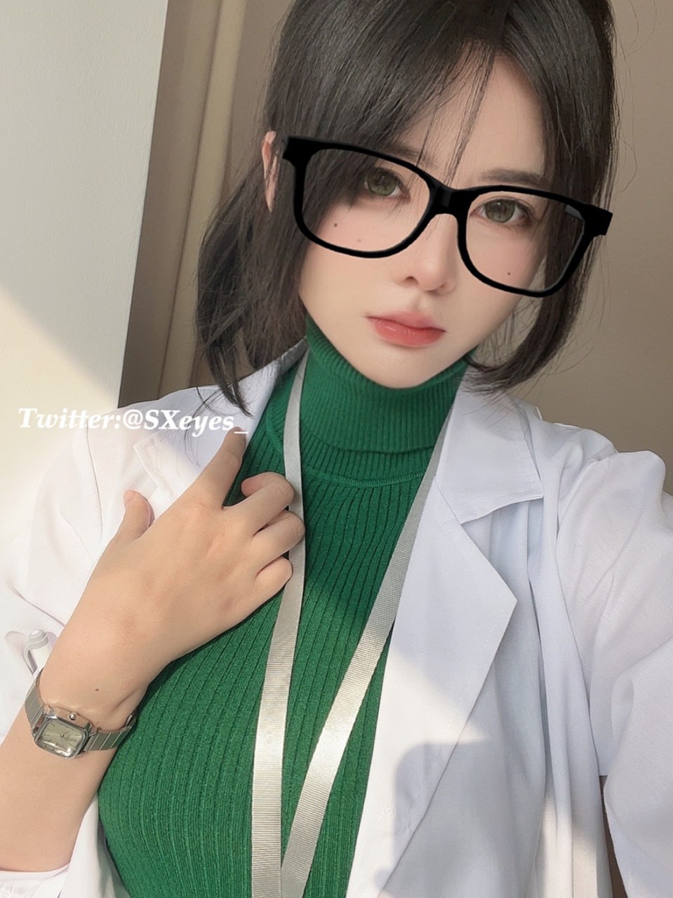 怕反差婊有文化，就怕反差婊戴眼镜