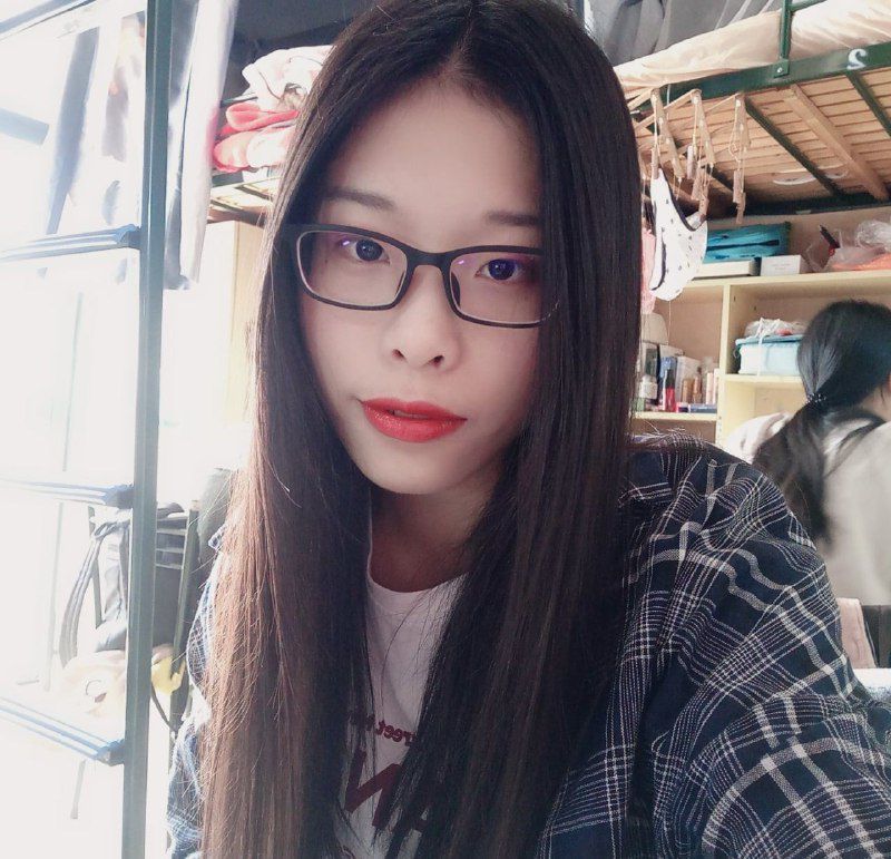 怕反差婊有文化，就怕反差婊戴眼镜