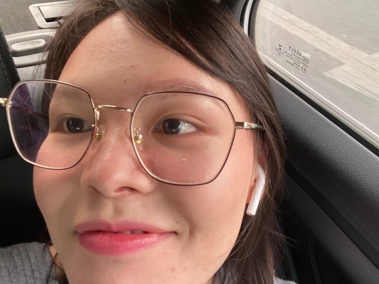 怕反差婊有文化，就怕反差婊戴眼镜