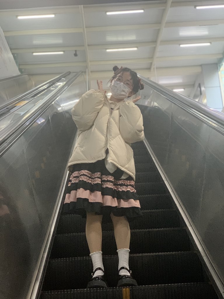 怕反差婊有文化，就怕反差婊戴眼镜