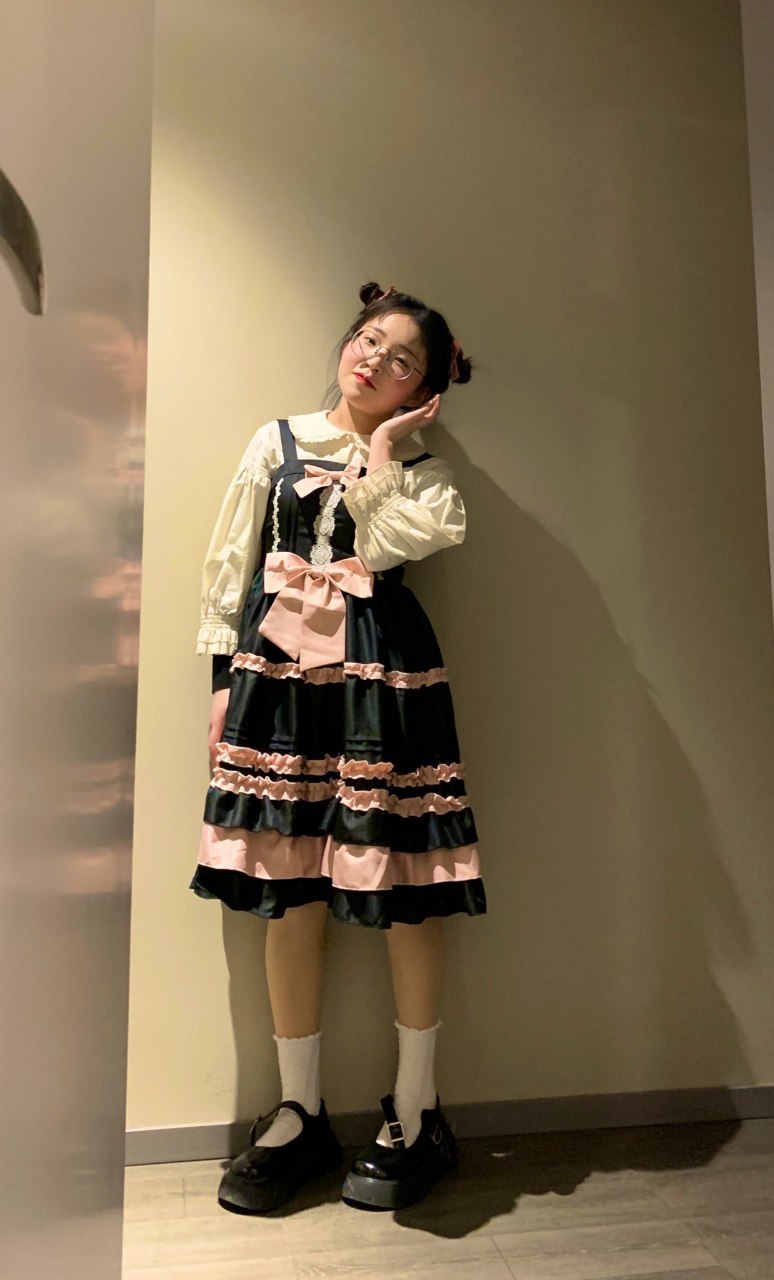怕反差婊有文化，就怕反差婊戴眼镜