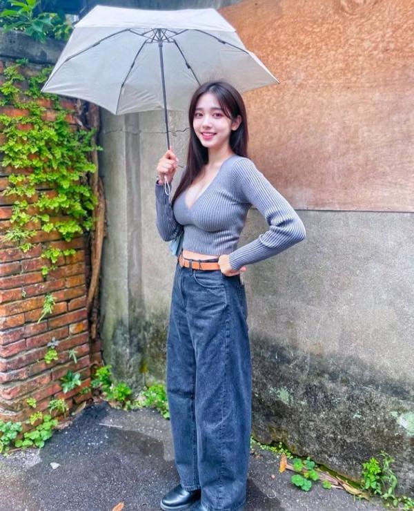 清纯美女姐姐[28P]