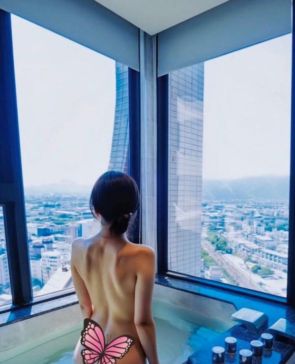 清纯美女姐姐[28P]