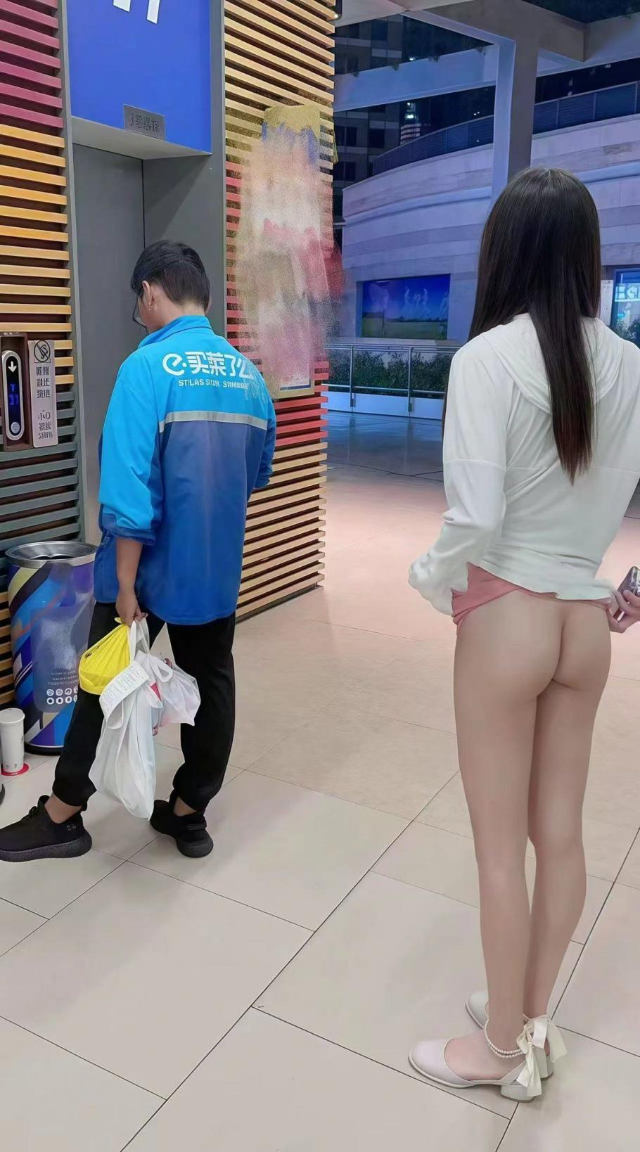 清纯美女姐姐[28P]