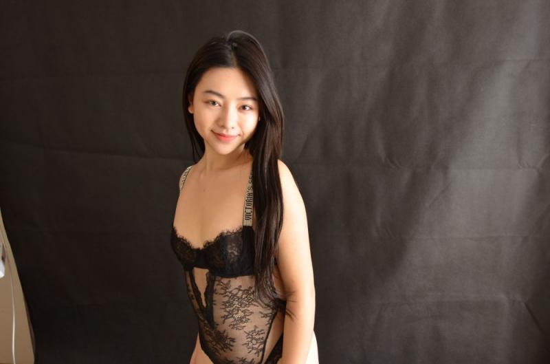 气质柔美极品人妻的感觉