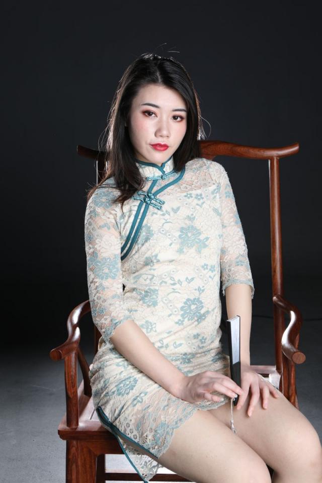 这旗袍妹子还真诱人呢[58P]