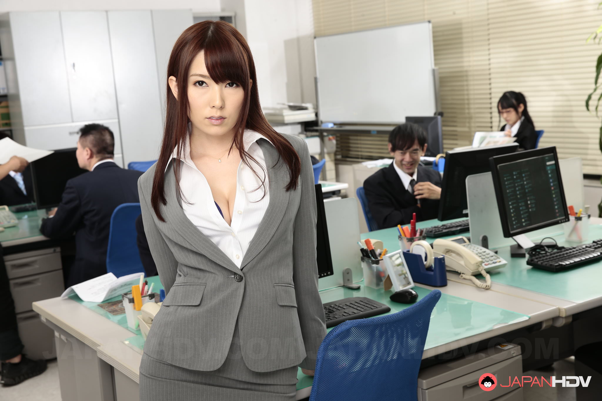 OL制服波老师骚气的表情